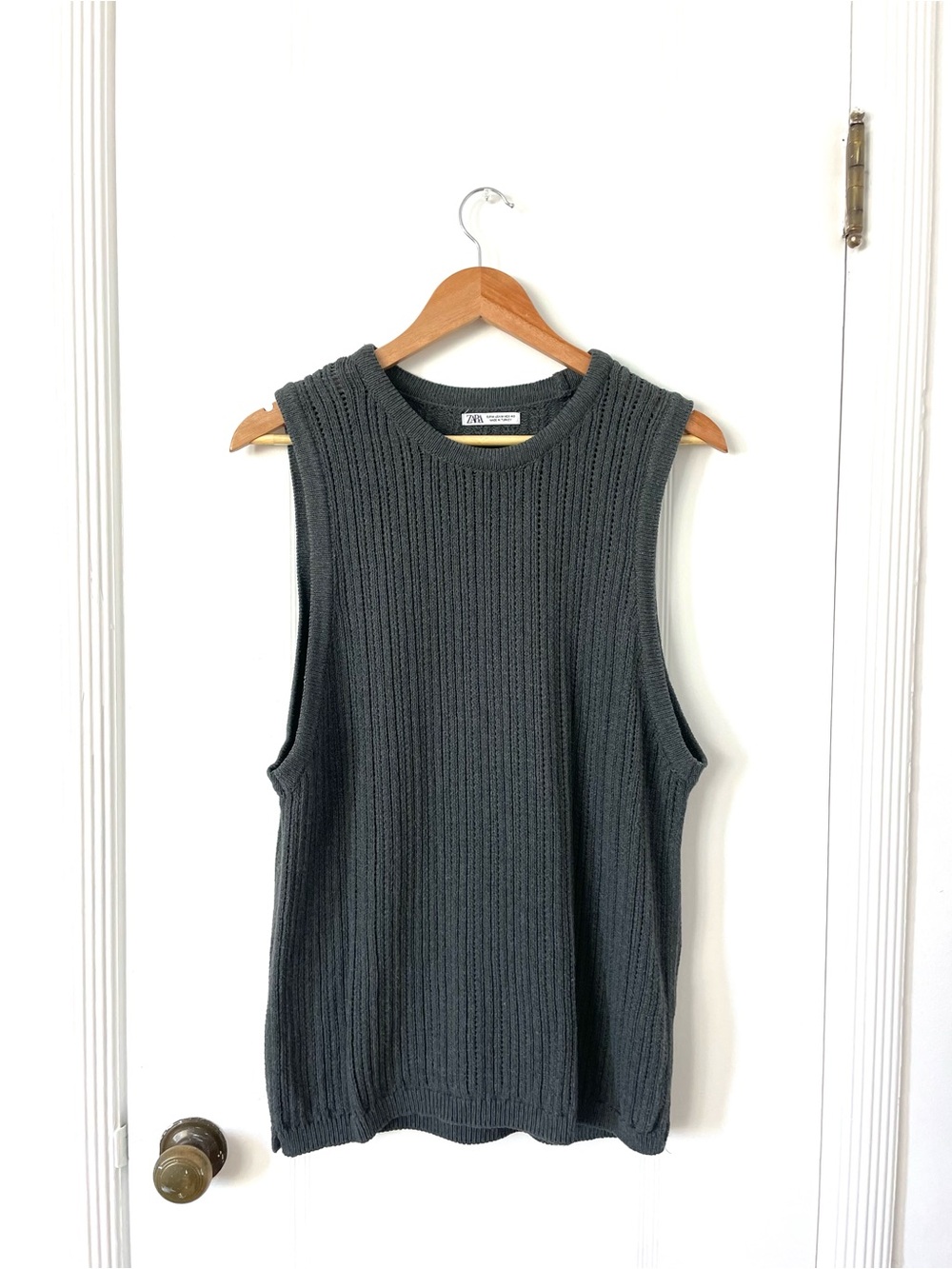 Zara Ribbed Knit Short-Sleeve Sweater - Charcoal Gray